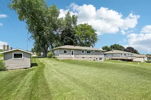 1909 Weber Dr, Sun Prairie, WI 53590 - Photo 31