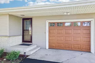 1909 Weber Dr, Sun Prairie, WI 53590 - Photo 3