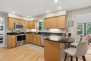 6606 Woodgate Rd, Middleton, WI 53562 - Photo 9
