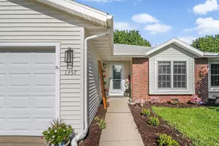 1357 Broadway Dr, Sun Prairie, WI 53590 - Photo 7