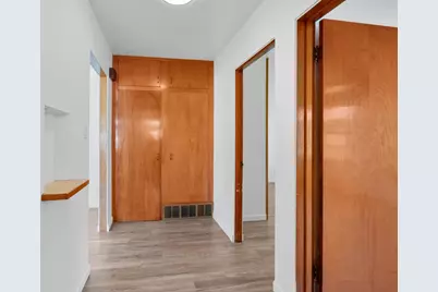 310 Nevada Avenue, Oshkosh, WI 54901 - Photo 17