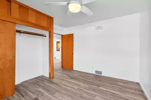 310 W Nevada Ave, Oshkosh, WI 54901 - Photo 19