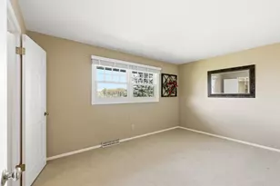 1542 Comanche Glen, Madison, WI 53704 - Photo 33
