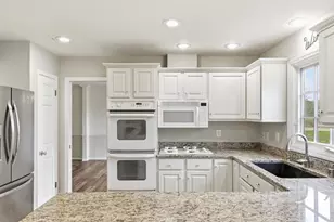 1542 Comanche Glen, Madison, WI 53704 - Photo 7