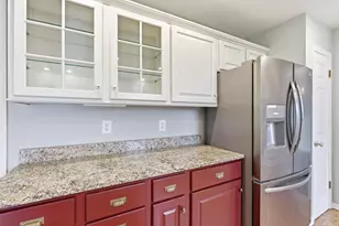 1542 Comanche Glen, Madison, WI 53704 - Photo 9