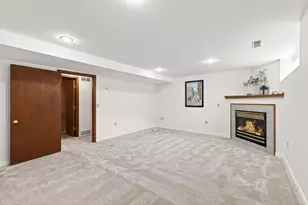 6167 Dell Dr, Madison, WI 53718 - Photo 25