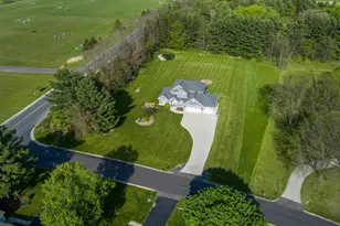 4664 Stonewood Dr, Middleton, WI 53562 - Photo 53