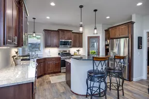 4664 Stonewood Dr, Middleton, WI 53562 - Photo 5