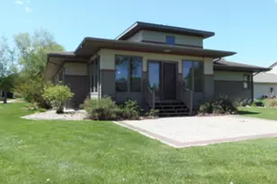 555 Washington St, Spring Green, WI 53588 - Photo 7