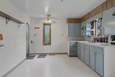 614 Sherman Street, Mauston, WI 53948 - Photo 5