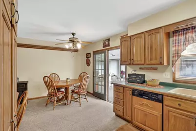 2215 Grant Avenue, Janesville, WI 53546 - Photo 11