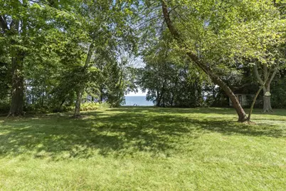 3607 S 10th Street, Manitowoc, WI 54220 - Photo 3