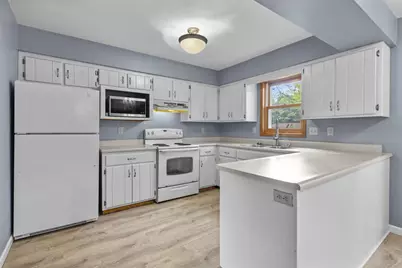 3110 Clove Drive, Madison, WI 53704 - Photo 3