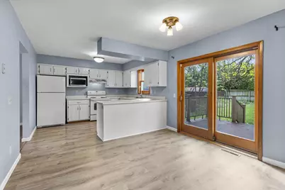 3110 Clove Drive, Madison, WI 53704 - Photo 11