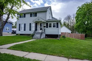 420 Minnesota Ave, Wisconsin Dells, WI 53965 - Photo 5