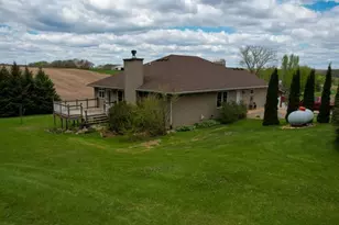 W3689 Sylvester Rd, Monroe, WI 53566 - Photo 7