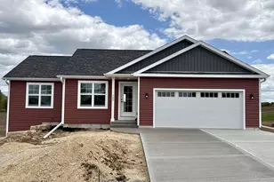 309 Prairie Hills Dr, Ridgeville, WI 53533 - Photo 1