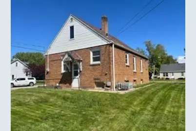 425 Grandview Avenue, Waupun, WI 53963 - Photo 3