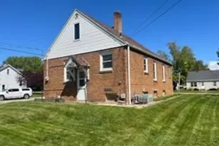 425 Grandview Ave, Waupun, WI 53963 - Photo 3