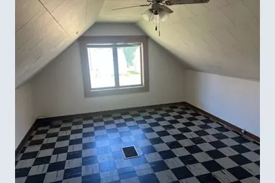 425 Grandview Avenue, Waupun, WI 53963 - Photo 19