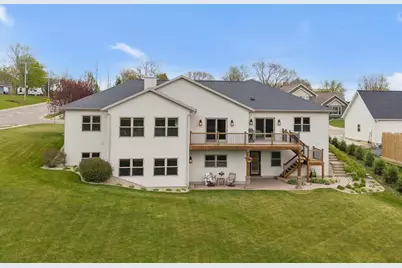 441 Willow Springs Court, Janesville, WI 53548 - Photo 9
