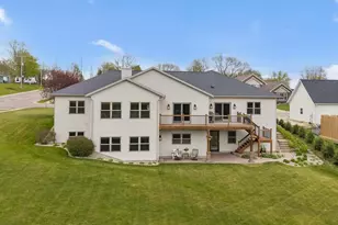 441 Willow Springs Ct, Janesville, WI 53548 - Photo 9