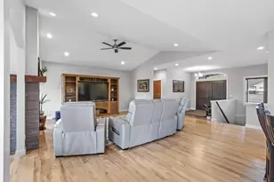 441 Willow Springs Ct, Janesville, WI 53548 - Photo 13