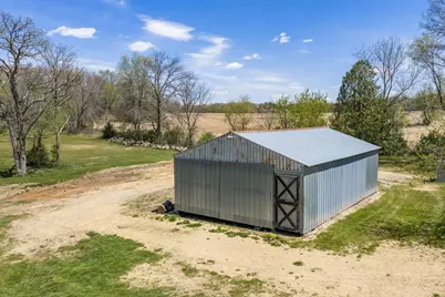 E9010A South Avenue, Reedsburg, WI 53959 - Photo 7