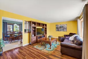 10 Flagstaff Ct, Madison, WI 53719 - Photo 7