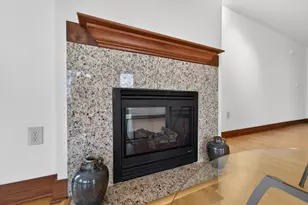 333 Mifflin Street, Madison, WI 53703 - Photo 5