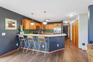 3809 Drumlin Ln, Madison, WI 53719 - Photo 9