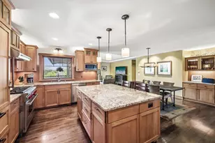 7450 South Ave, Middleton, WI 53562 - Photo 11