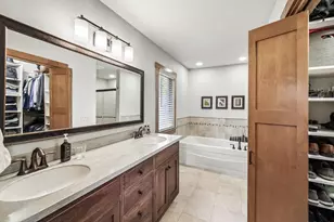 7450 South Ave, Middleton, WI 53562 - Photo 17