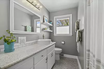 1910 Sachtjen Street, Madison, WI 53704 - Photo 17