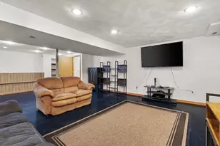 3741 Balmoral Dr, Janesville, WI 53548 - Photo 5