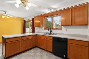3741 Balmoral Dr, Janesville, WI 53548 - Photo 15