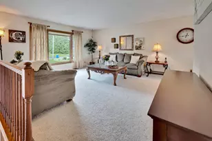 6580 Linden Cir, Windsor, WI 53598 - Photo 7