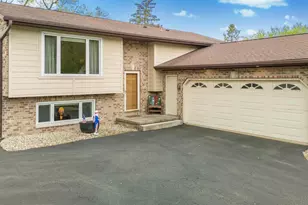 6580 Linden Cir, Windsor, WI 53598 - Photo 3