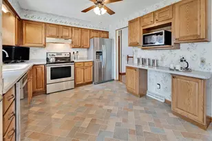 6580 Linden Cir, Windsor, WI 53598 - Photo 17