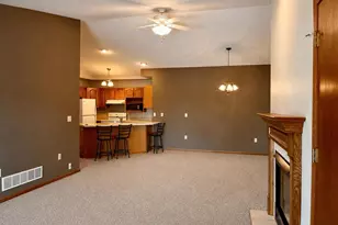 404 Henry Dr, Portage, WI 53901 - Photo 5