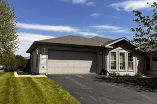 404 Henry Dr, Portage, WI 53901 - Photo 1