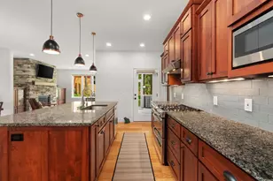 9414 Ancient Oak Ln, Madison, WI 53593 - Photo 7