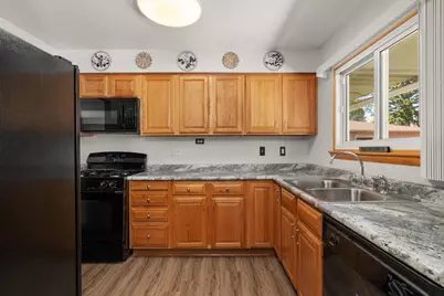 1510 Sylvester Street, Janesville, WI 53546 - Photo 3