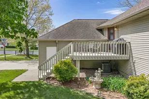1827 Huntington Park Dr, Reedsburg, WI 53959 - Photo 5