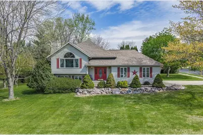 1827 Huntington Park Drive, Reedsburg, WI 53959 - Photo 3