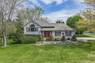 1827 Huntington Park Dr, Reedsburg, WI 53959 - Photo 3