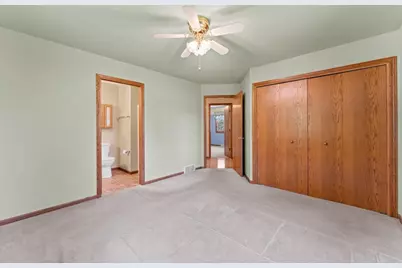 1827 Huntington Park Drive, Reedsburg, WI 53959 - Photo 21