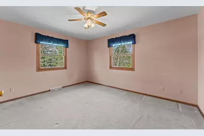 1827 Huntington Park Drive, Reedsburg, WI 53959 - Photo 23