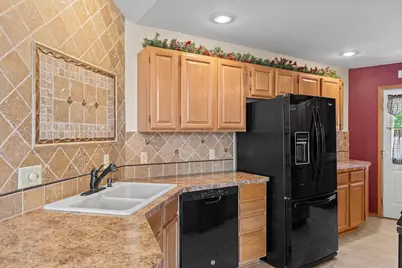 1827 Huntington Park Drive, Reedsburg, WI 53959 - Photo 15