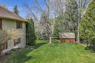 1827 Huntington Park Dr, Reedsburg, WI 53959 - Photo 35